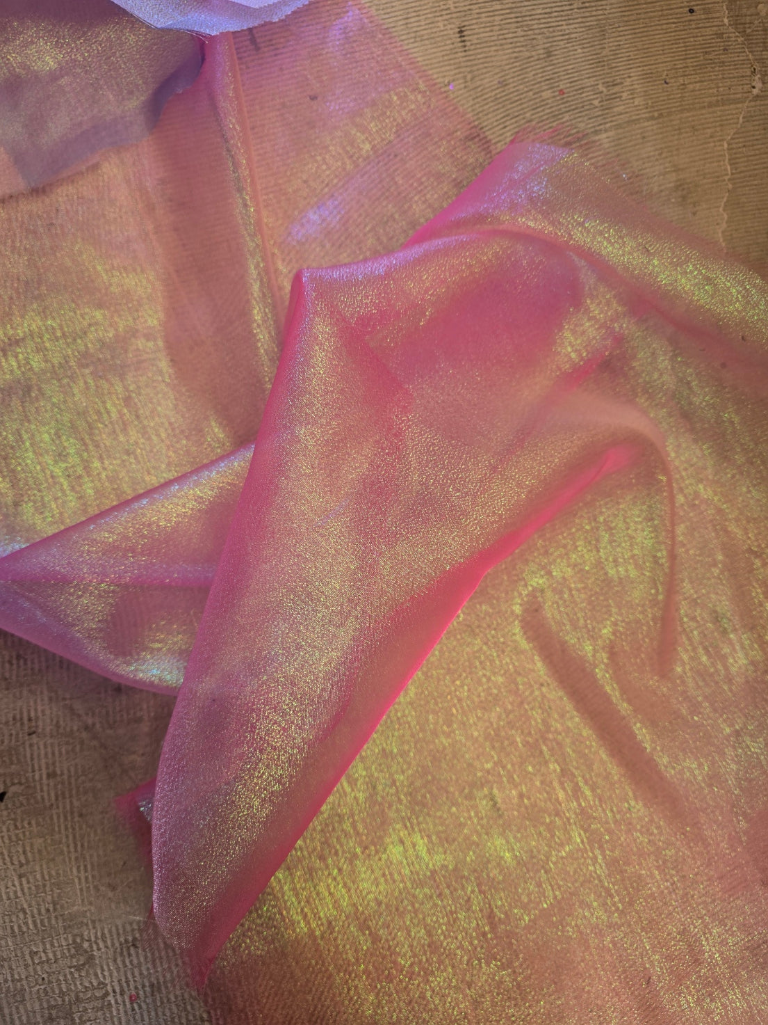 Real sheer drape of Iridescent Metallic Organza